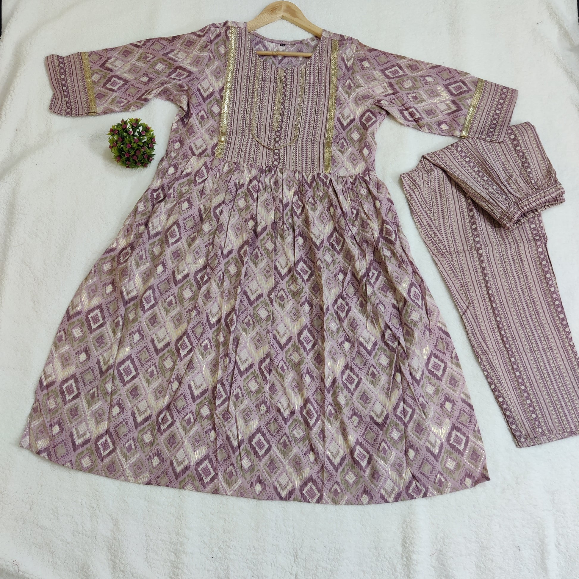 Ethic Nyra  Kurti Set