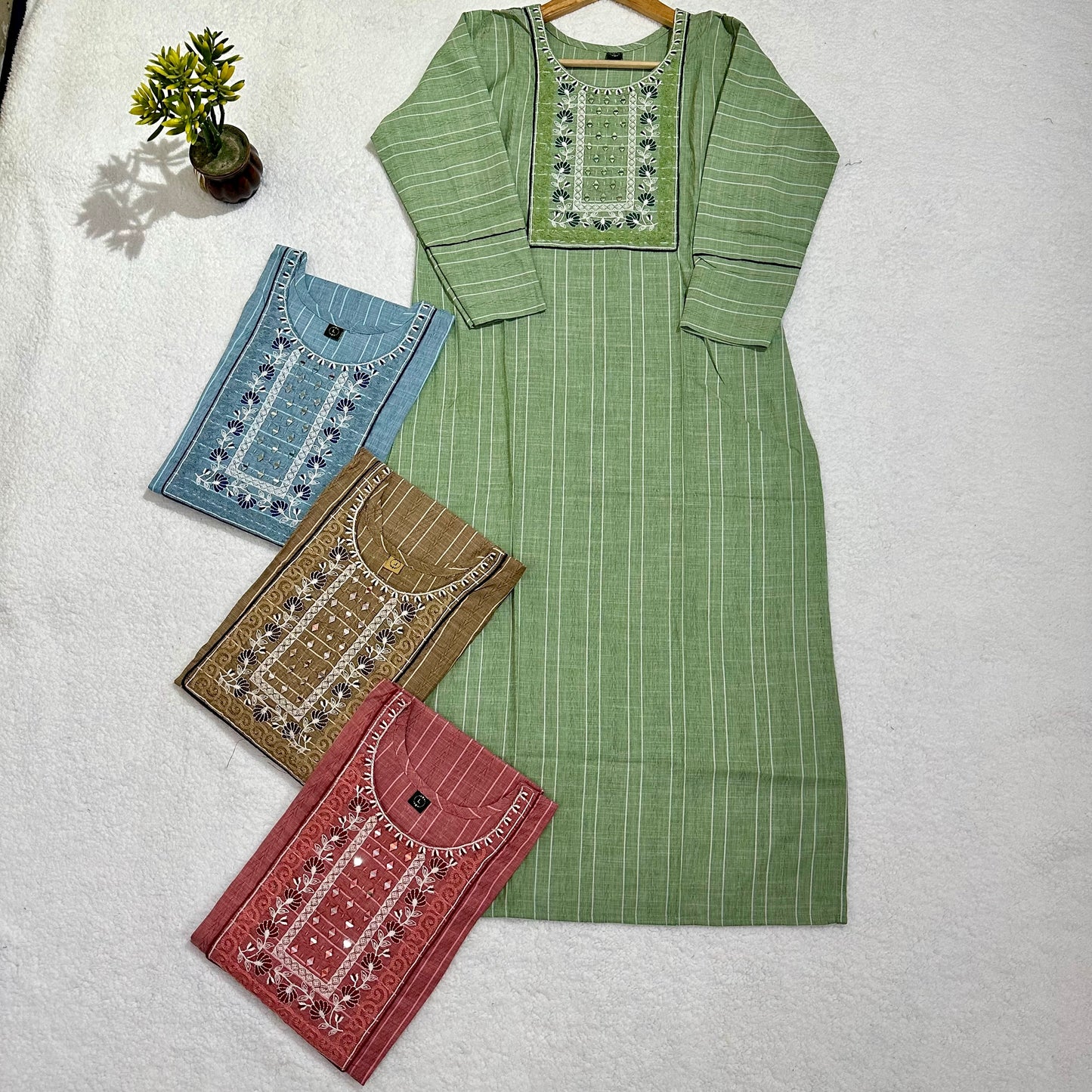 Bombay Fabric Kurti with Yoke design